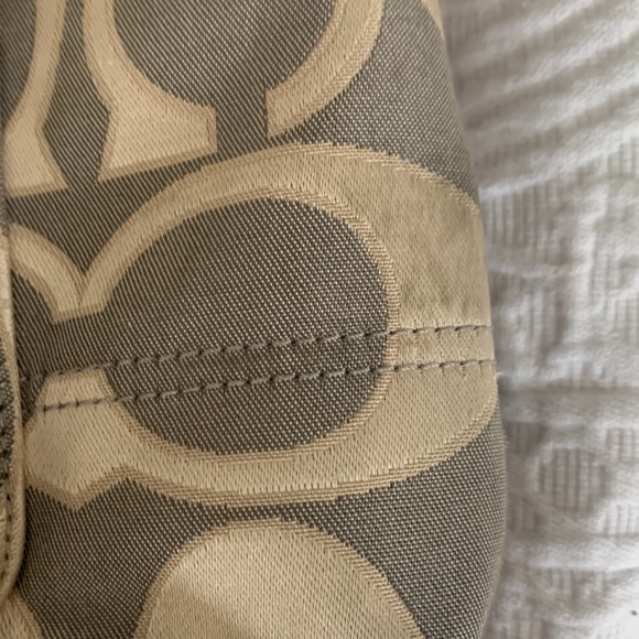 Authentic monogram Coach Purse - Picture 8 of 15